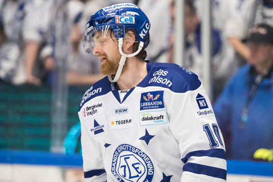 Leksands Mattias Ritola  i ishockeymatchen i direktkvalet