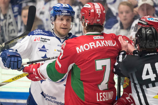 Leksands Lukas Ericsson och Moras Erlend Lesund  i