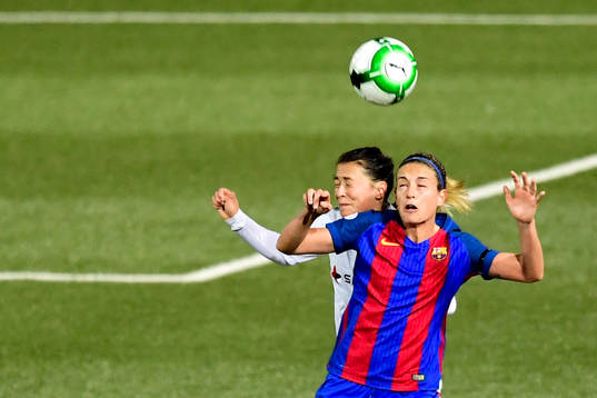 Rosengårds Alexandra Lowe Riley och Barcelonas Alexia