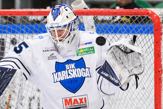 Karlskogas målvakt Emil Kruse