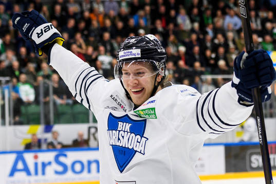 Karlskogas Victor Ejdsell jublar