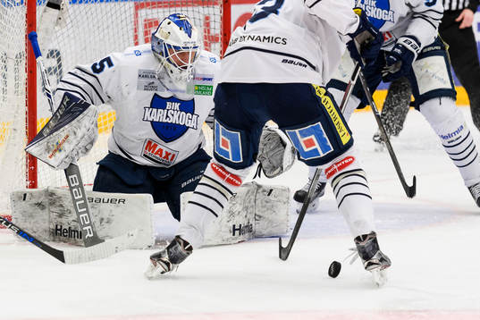 Karlskogas målvakt Emil Kruse
