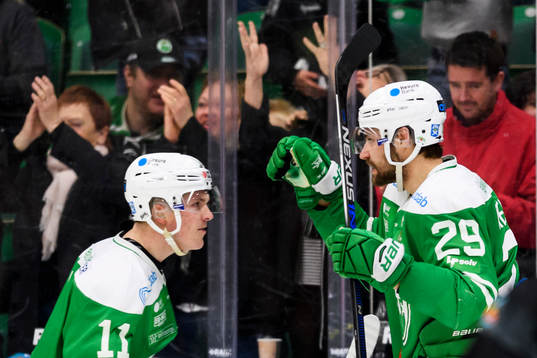 Rögles Bryan Lerg och Ludvig Rensfeldt jublar