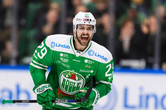 Rögles Ludvig Rensfeldt  jublar