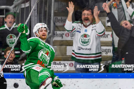 Rögles Simon Ryfors jublar