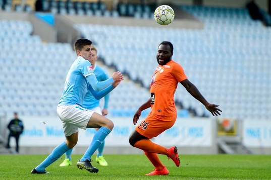 Malmö FFs Alexander Jeremejeff och Eskilstunas Emmanuel