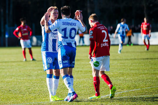 IFK Göteborgs Martin Smedberg Dalence jublar med