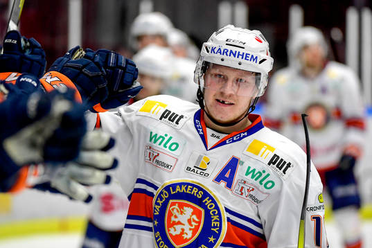 Växjös Tuomas Kiiskinen  jublar