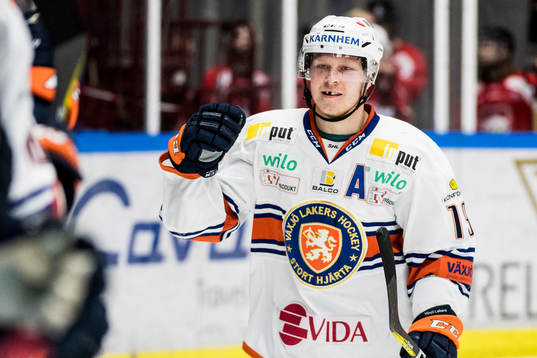 Växjös Tuomas Kiiskinen jublar