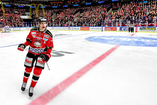 Malmö Redhawks Robin Alvarez jublar