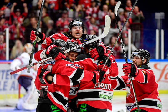 Malmö Redhawks Nicklas Jadeland jublar