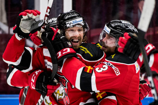 Malmö Redhawks Andreas Thuresson jublar