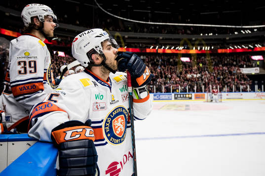 Växjös Calle Rosén och Nick Bailen deppar