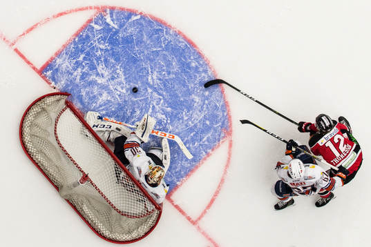 Bläddra bland fler bilder av Ishockey, SHL, Kvartsfinal 4, Malmö Redhawks - Växjö