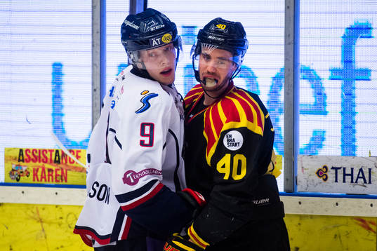 Linköpings Anton Karlsson och Brynäs Jesper Jensen