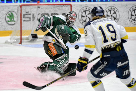 Bläddra bland fler bilder av Ishockey, SHL, kvartsfinal 4, Färjestad - HV71