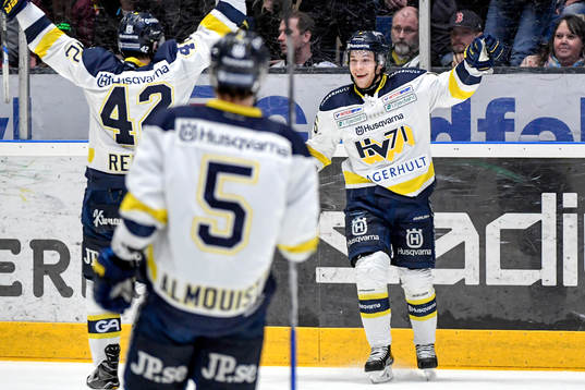 s Filip Sandberg jublar