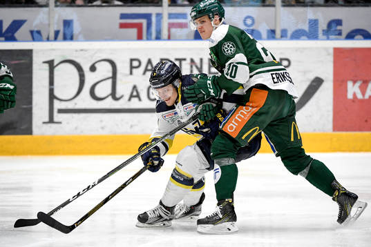 s Simon Önerud och Färjestads Joel Eriksson Ek