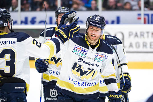s Mikko Lehtonen jublar