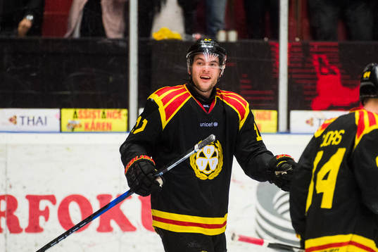 Brynäs Pathrik Westerholm  jublar