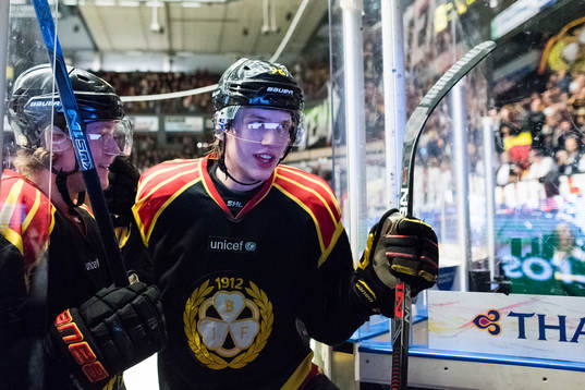 Brynäs Oskar Lindblom jublar