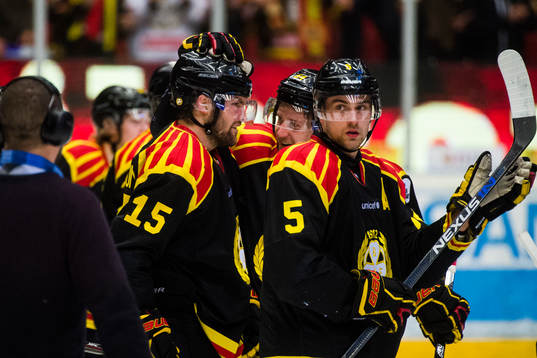 Brynäs Simon Bertilsson  jublar