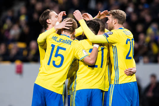 Sveriges spelare jublar