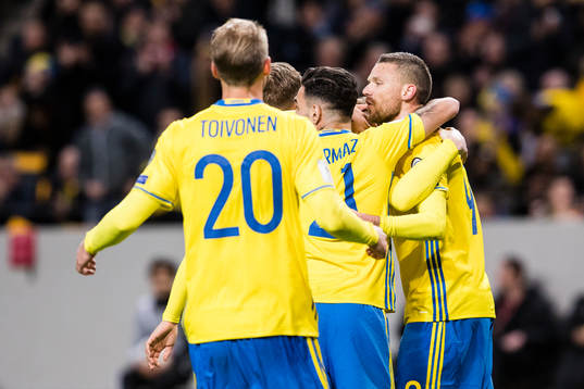 Sveriges Marcus Berg jublar