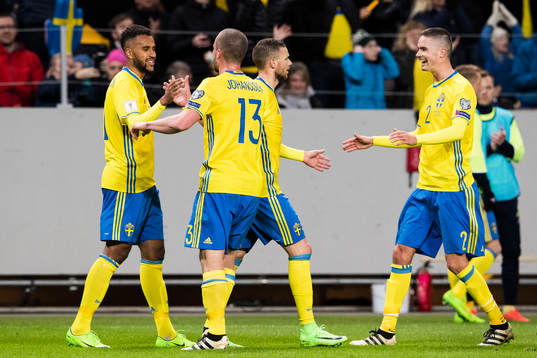 Sveriges Isaac Kiese Thelin jublar