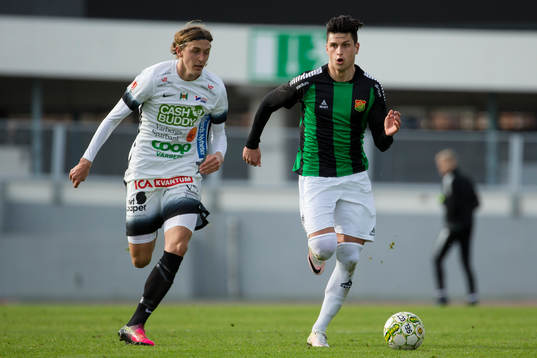 Varbergs Joakim Lindner mot GAIS Luka Mijaljevic
