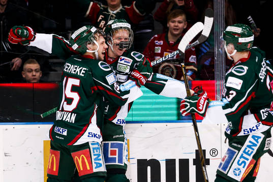 Frölundas Rasmus Dahlin (m) jublar