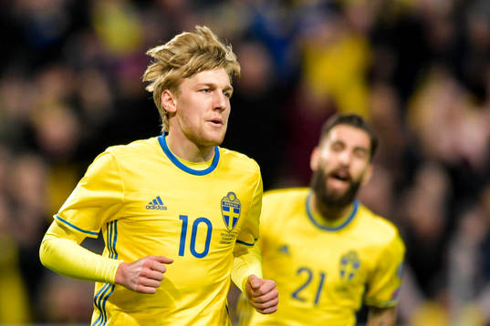 Sveriges Emil Forsberg jublar