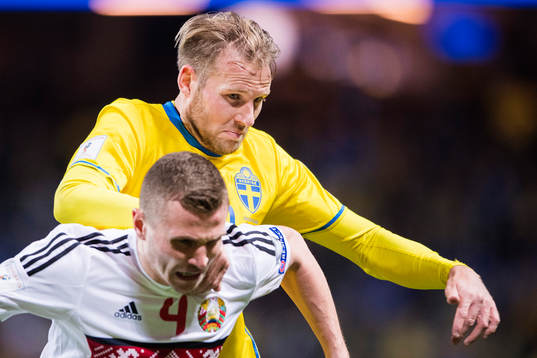 Belarus Igor Shitov och Sveriges Ola Toivonen