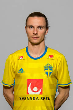Niklas Hult, spelare i Sveriges fotbollslandslag