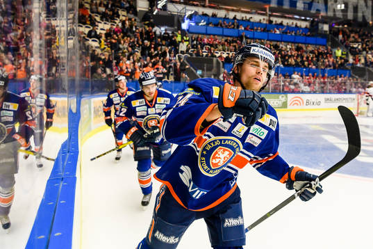 Växjös Emil Pettersson jublar