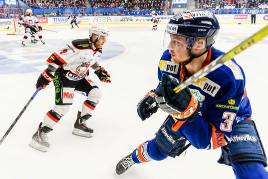 Malmö Redhawks Frederik Storm och Växjös Oliver Bohm