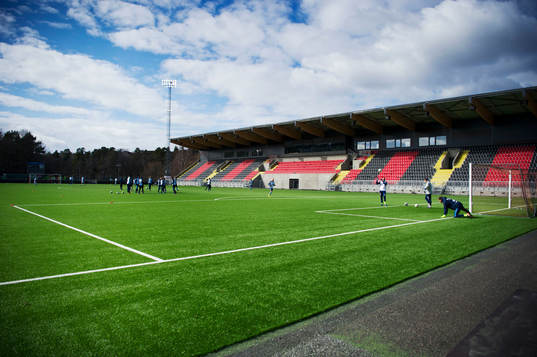 Djurgårdens spelare värmer upp