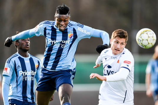 Djurgårdens Souleymane Kone och Stavangers Kristoffer