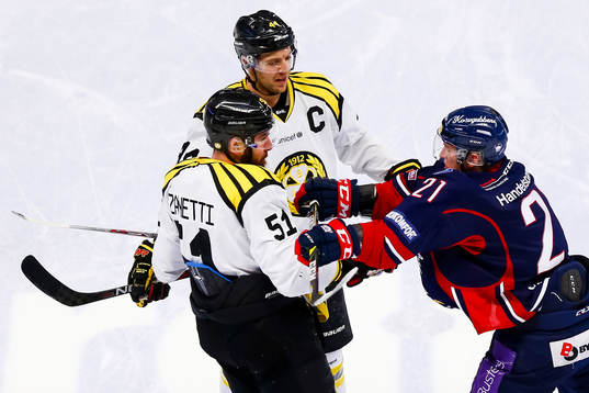 Brynäs Marc Zanetti och Jacob Blomqvist i bråk med