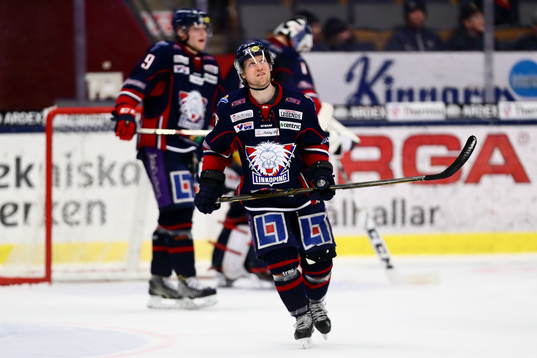 Linköpings Mathis Olimb med Linköpings målvakt Marcus