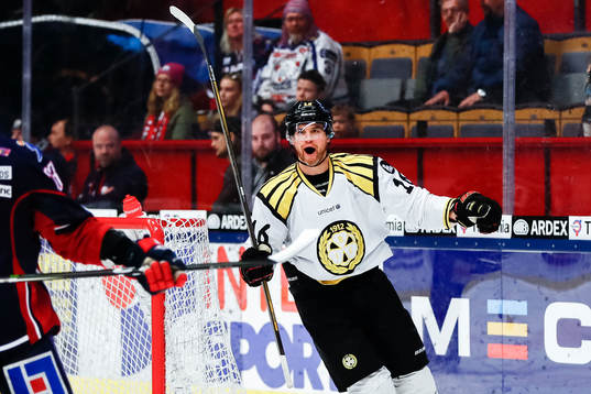 Brynäs Daniel Paille jublar