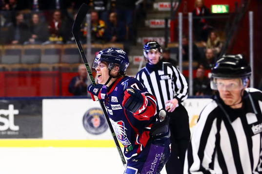 Linköpings Ken Andre Olimb jublar