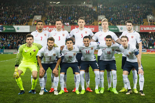 Norges lag innan fotbollsmatchen i VM-kvalet mellan