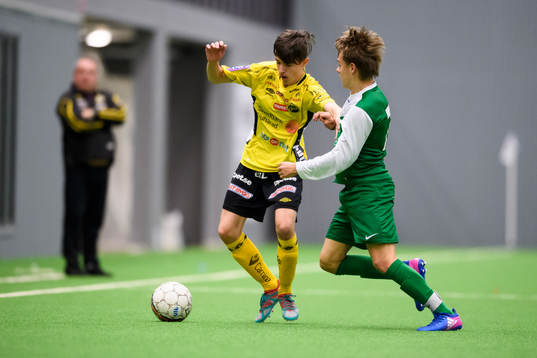 Elfsborgs Jasmin Redza och Västra Frölundas Daniel Moin