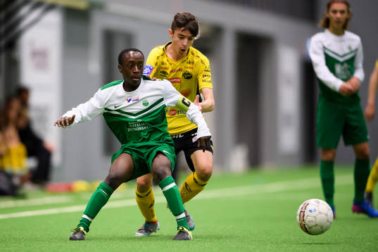 Västra Frölundas Abdoulie Jobe och Elfsborgs Jasmin Redza