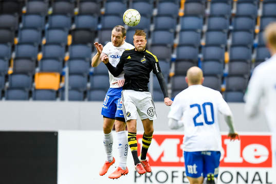 s Daniel Sundgren och Norrköpings Niclas Eliasson