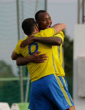 CARLOS STRADBERG (10 SWEDEN)  HUGS