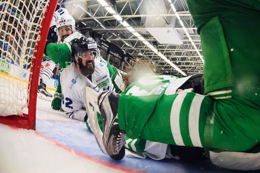 Rögles Kevin Marshall och Karlskogas Daniel Wessner