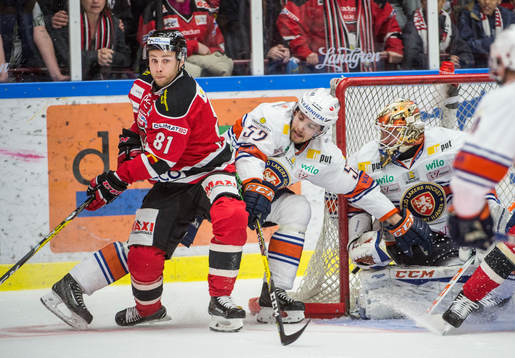 Malmö Redhawks Ilari Filppula mot Växjös Arvid Lundberg