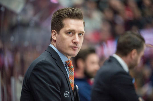 Växjös tränare Sam Hallam